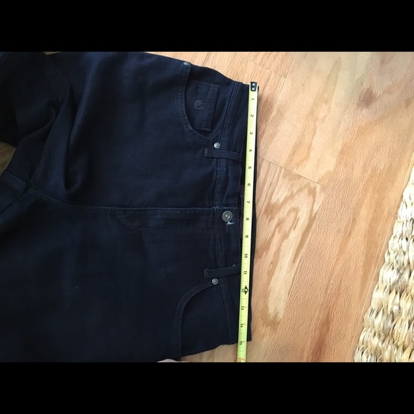 Gloria Vanderbilt Straight Leg Dark Wash Jeans. Denim - Picture 5 of 8